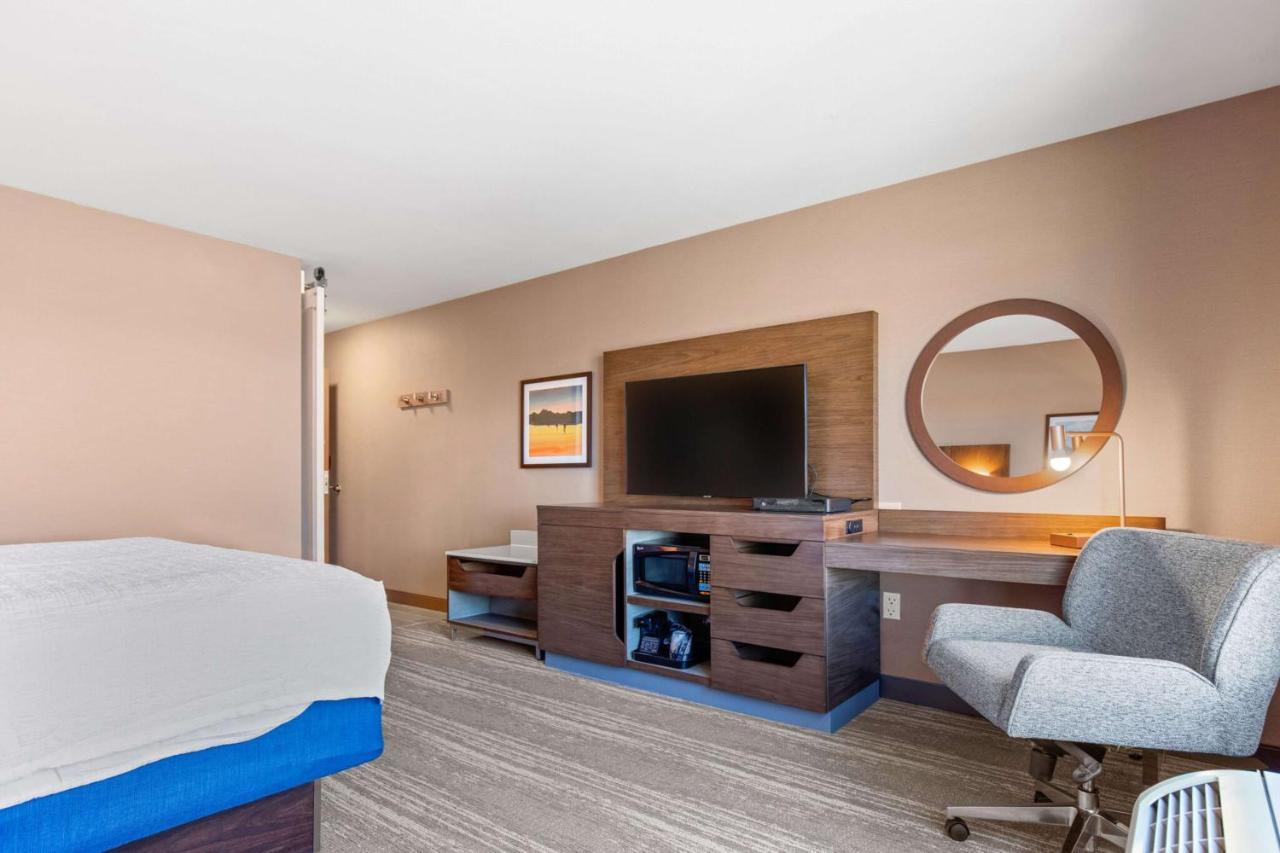 Hampton Inn & Suites Greeley Esterno foto