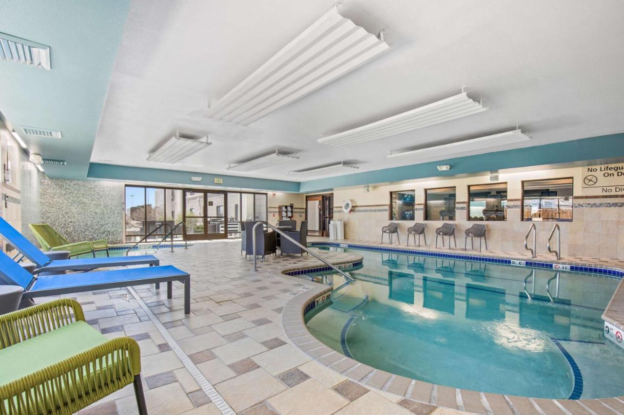 Hampton Inn & Suites Greeley Esterno foto