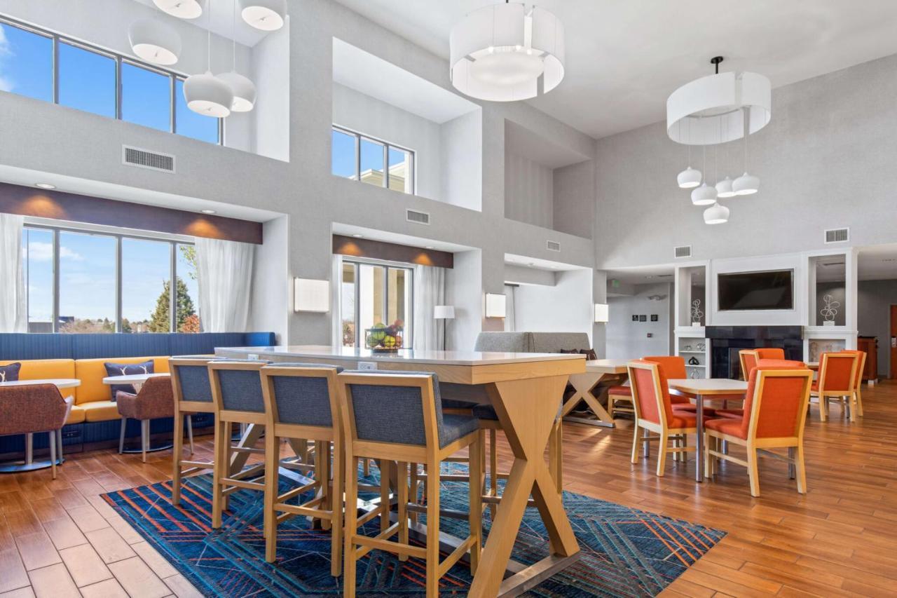 Hampton Inn & Suites Greeley Esterno foto