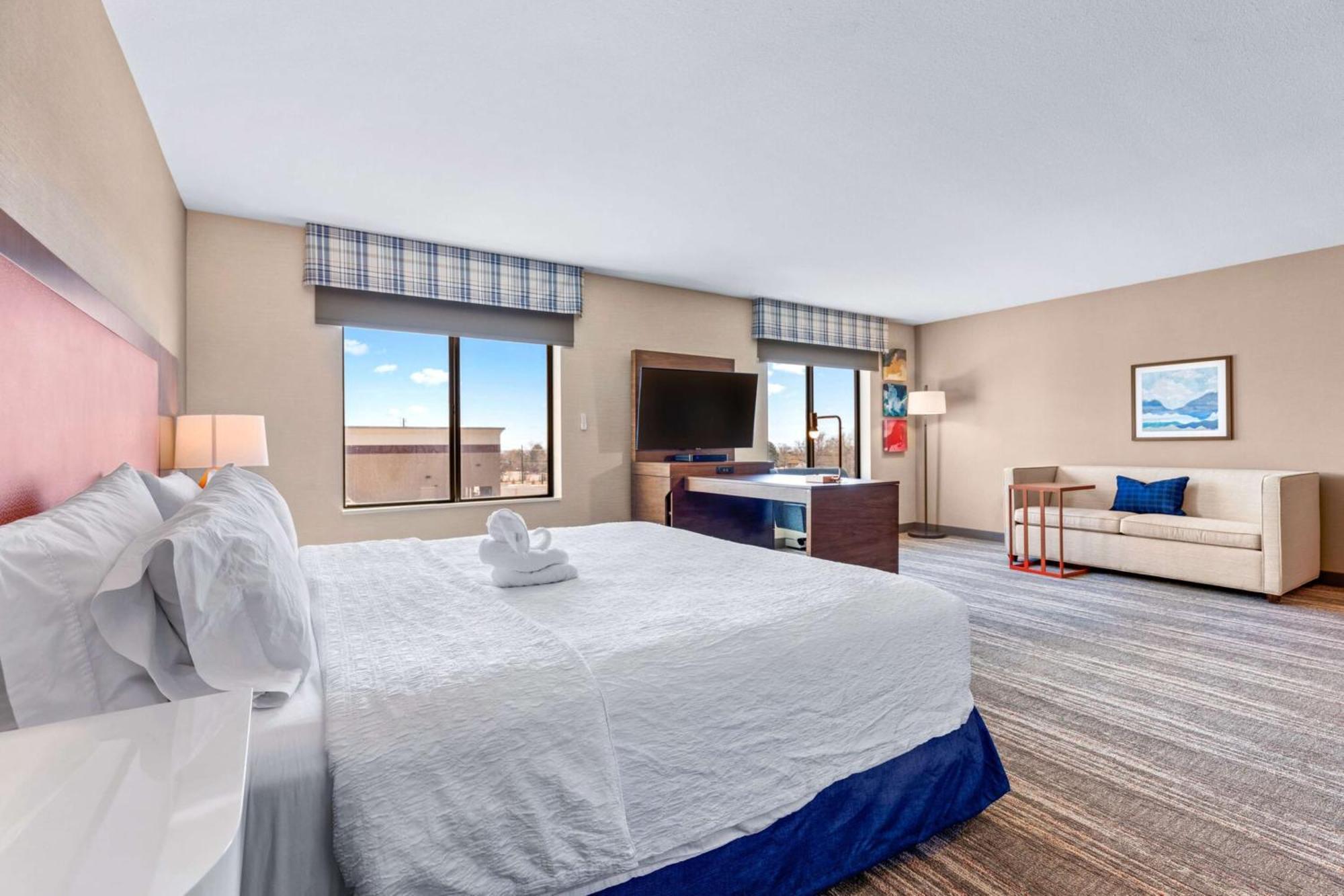 Hampton Inn & Suites Greeley Esterno foto