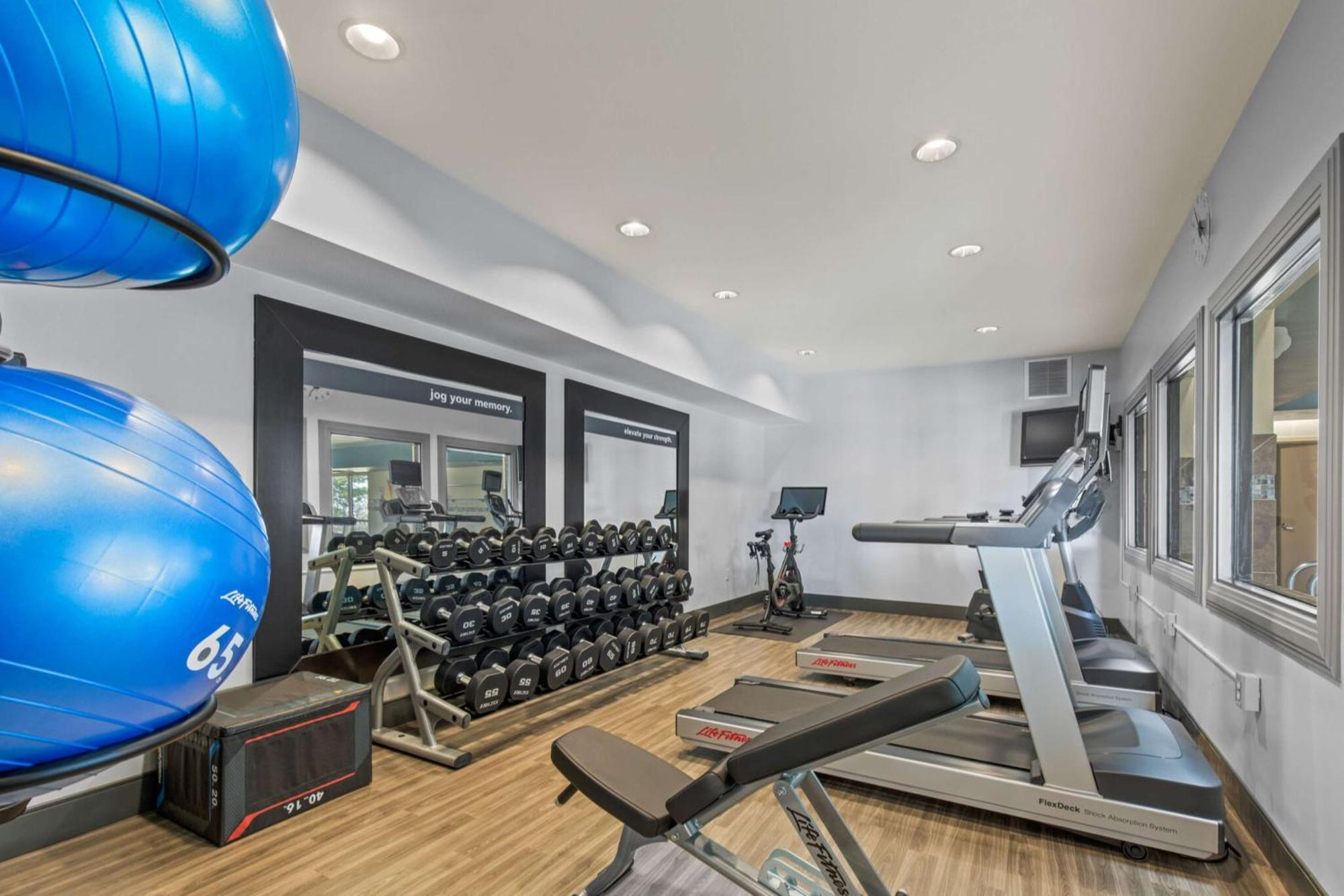 Hampton Inn & Suites Greeley Esterno foto
