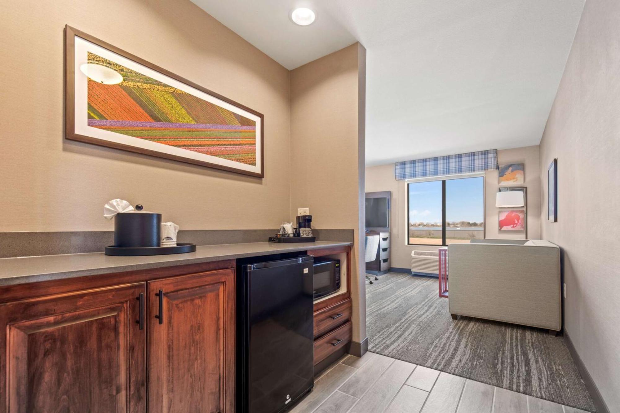 Hampton Inn & Suites Greeley Esterno foto
