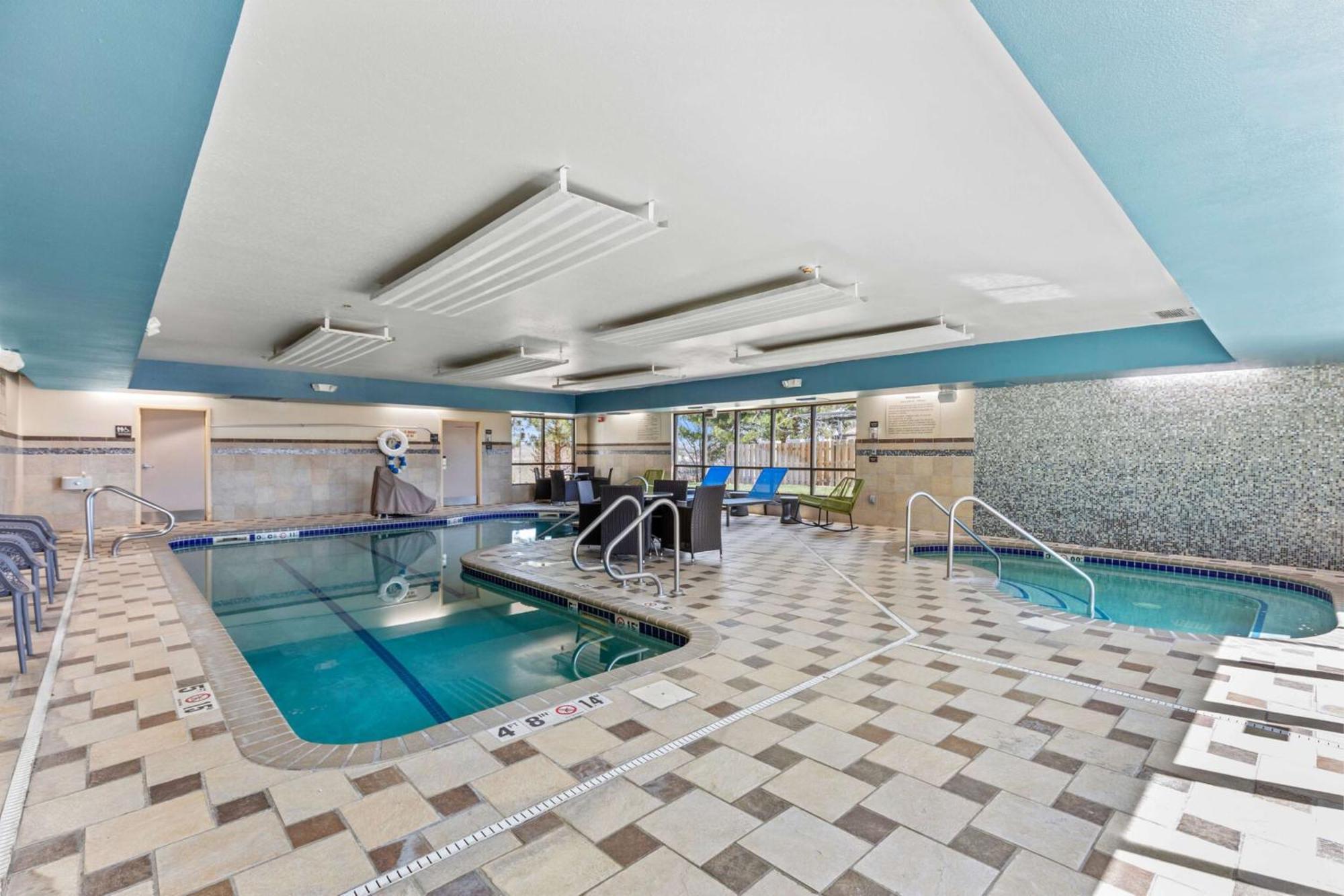 Hampton Inn & Suites Greeley Esterno foto